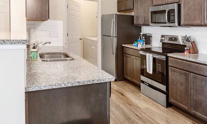 Wilmington Apartamento | Landing at Harrington Square - 3 Bedrooms in Downtown Leland