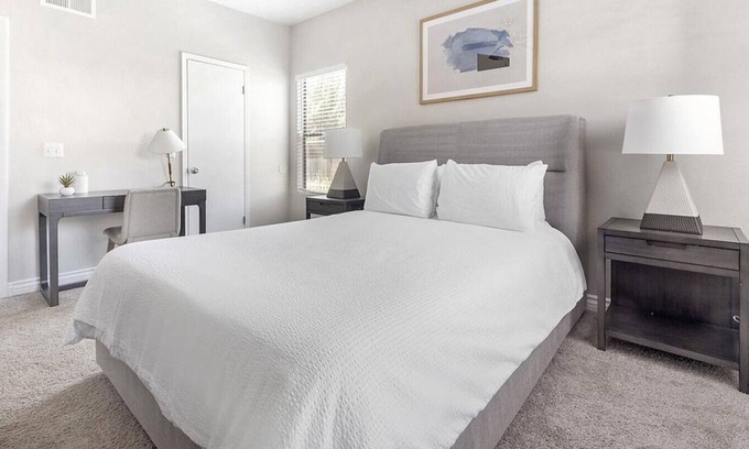 Rancho Oakey Apartamento | Landing at Helix Apartments - 1 Bedroom in Rancho Oakey