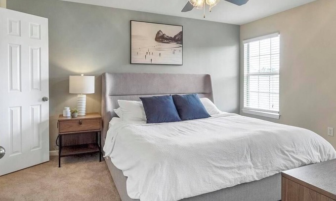 Midlothian Apartamento | Landing at Swift Creek Commons Apartments - 1 Bedroom in Brandermill