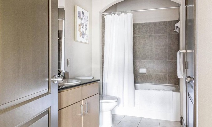 Mid City South Apartamento | Landing at The Millennium Towne Center - 2 Bedrooms in Mid City South