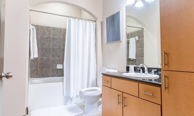 Mid City South Apartamento | Landing at The Millennium Towne Center - 1 Bedroom in Mid City South