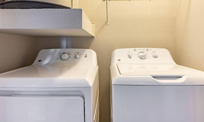 Lewisville Apartamento | Landing at Villas of Vista Ridge - 1 Bedroom in Downtown Lewisville