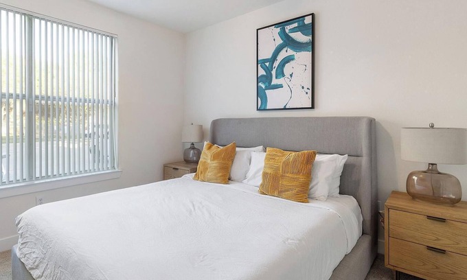 Park Central Apartamento | Landing | Beautiful 1BD, Gym, Clubhouse