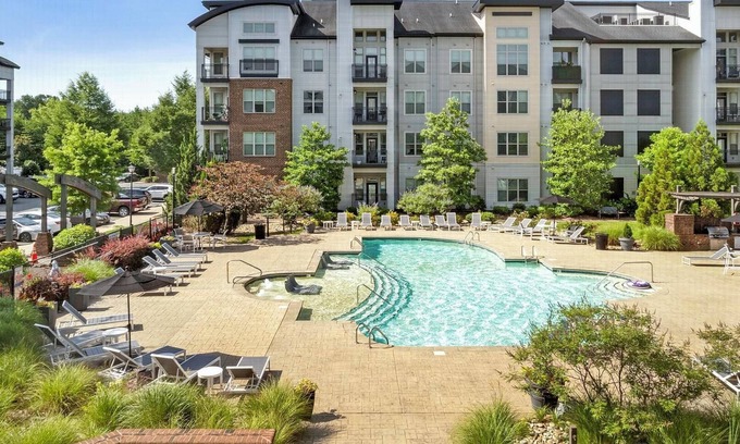 Paw Creek Apartamento | Landing | Beautiful 1BD, Clubhouse, Gym