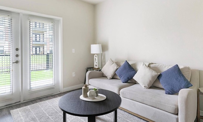 Katy Apartamento | Landing at Falcon at Grand Harbor - 2 Bedrooms ...