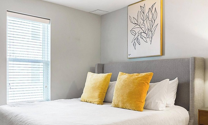Downtown Indianapolis Apartamento | Landing | Beautiful 1BD, Rooftop Lounge, Gym