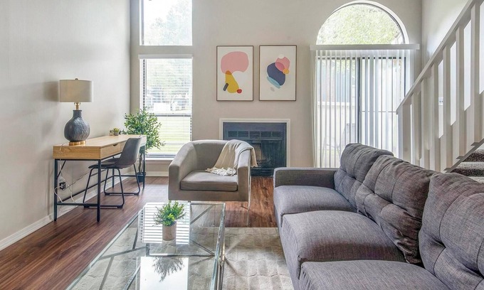 Cordova Apartamento | Landing | Stunning 2BD, Game Room, Gym