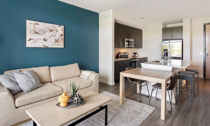 Wetmore Apartamento | Landing | Modern 1BD, Gym, Clubhouse