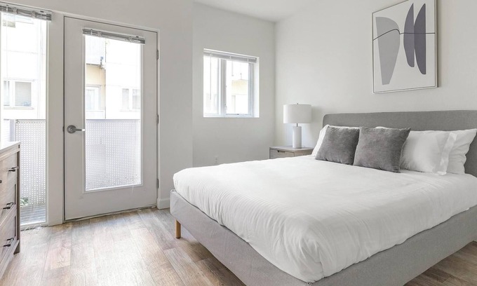 Pearl District Apartamento | Landing | Spectacular Studio, Courtyard, Gym