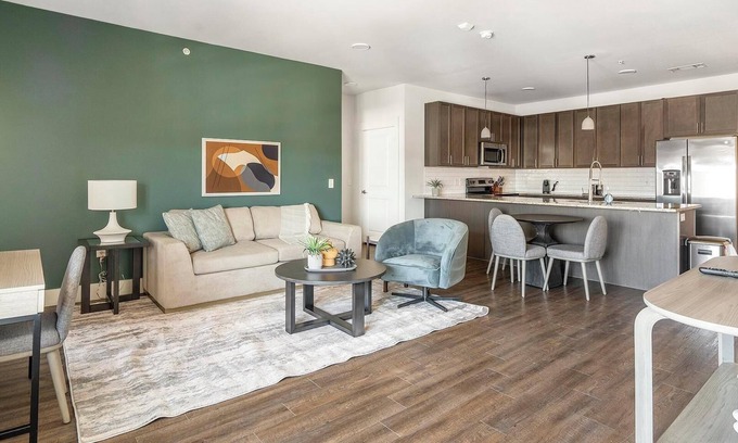 Stone Oak Apartamento | Landing | Spectacular 2BD, Pool, Gym