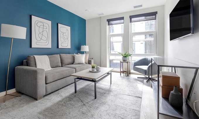 Civic Center Apartamento | Landing | Stunning 1BD, Rooftop Lounge, Gym