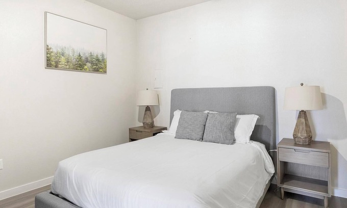 Fort Worth Apartamento | Landing | Stunning 1BD, Pool, Gym