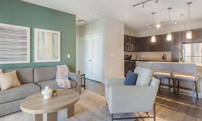 Gruene Apartamento | Landing at Lakeview Villas - 2 Bedrooms in New ...