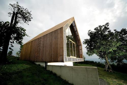 Fresing Chalet De Esquí | LandLoft in the Sausal wine region