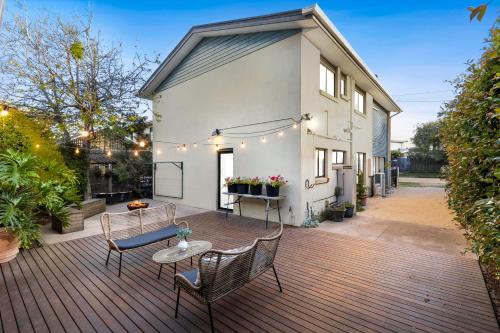 St Leonards Casa | Lanigan's - By the Bay