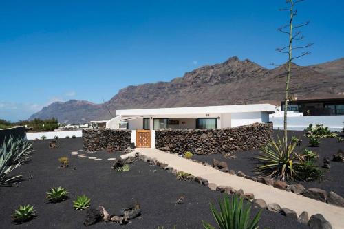 Urbanizacion Famara Apartamento | Lanzarote Famara Beach Bungalow