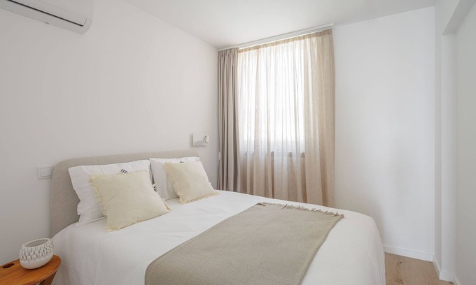 Povoa De Varzim Casa | Lapa 84-A luxury seafront beach house