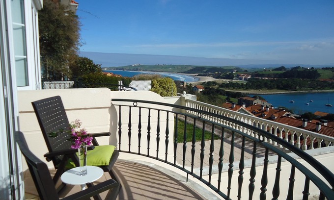 San Vicente de la Barquera Cabaña | Gran casa de pueblo con magníficas vistas