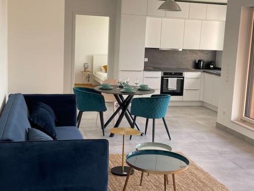 Bonnevoie Apartamento | Large 1 bedroom in Center-Terrace & Parking 142-100