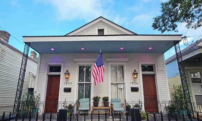 Seventh Ward Condominio | Large 2 BR shotgun style home less than a mile from the French Quarter.