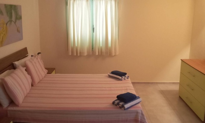Santa Maria Apartamento | Large 3 bedroom, top floor apartment with swimming pool and wifi