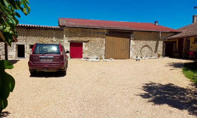 Petit-Bersac Casa | Large 4 bed house in the Dordogne