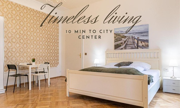 Matzleinsdorf Apartamento | Large 4BR Apt Near Karlsplatz Ideal for Big Groups