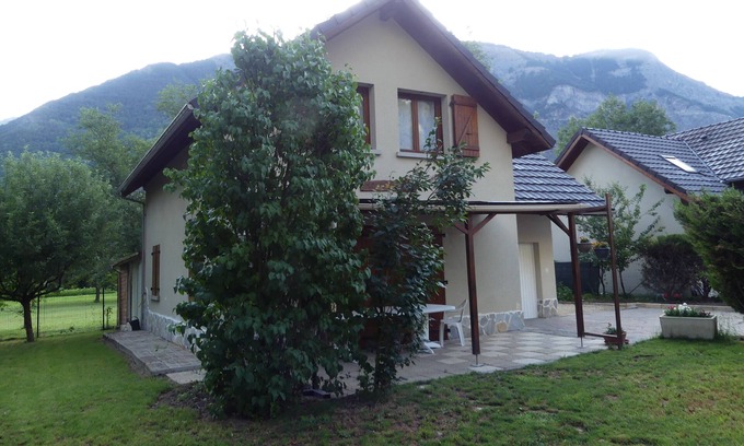 Le Bourg-d'Oisans Casa | gran chalet de 5 dormitorios con jardín