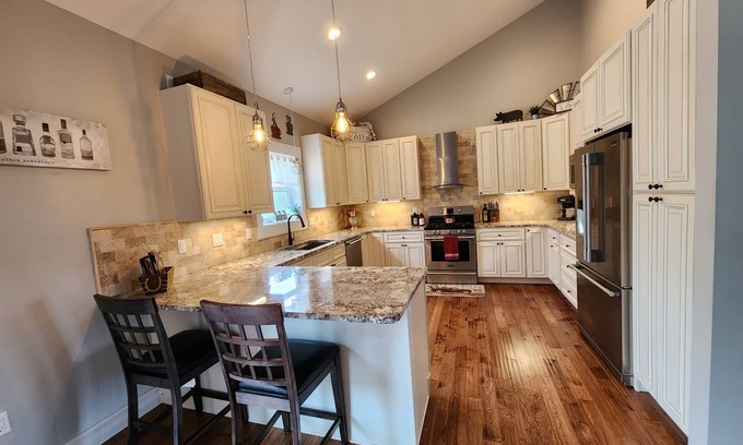 Mayfield Casa | Large 5 bedroom family home. 10 Minutes from Downtown Traverse City!!