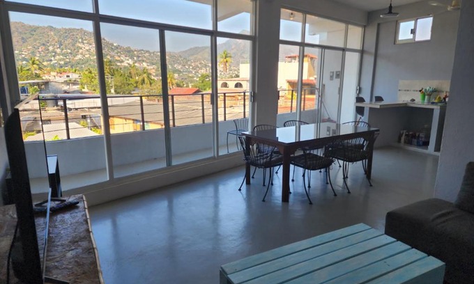 Lazaro Cardenas Apartamento | Large and comfy apartment, near DT and Principal Beach!