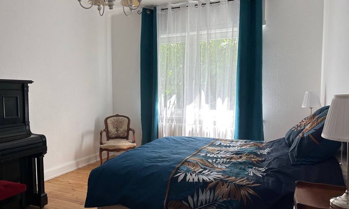 Huningue Apartamento | Large apartment 300m from Passerelle des 3 Pays, with balcony, garden, quiet location