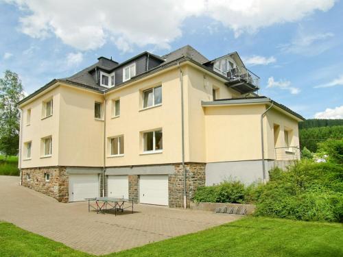 Goddelsbach Apartamento | Large apartment in the beautiful Sauerland with garden, patio and sauna