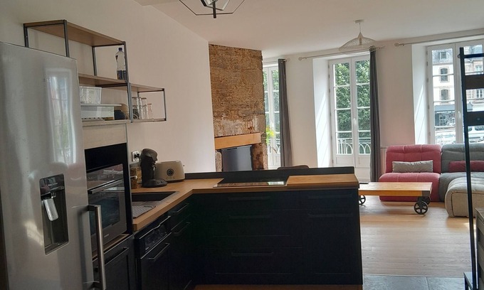 Morlaix Apartamento | Large apartment, recently renovated, right in the center opposite the town hall