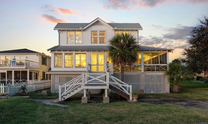 Savannah Beach Casa | Large Back River Beach Home with Private Dock