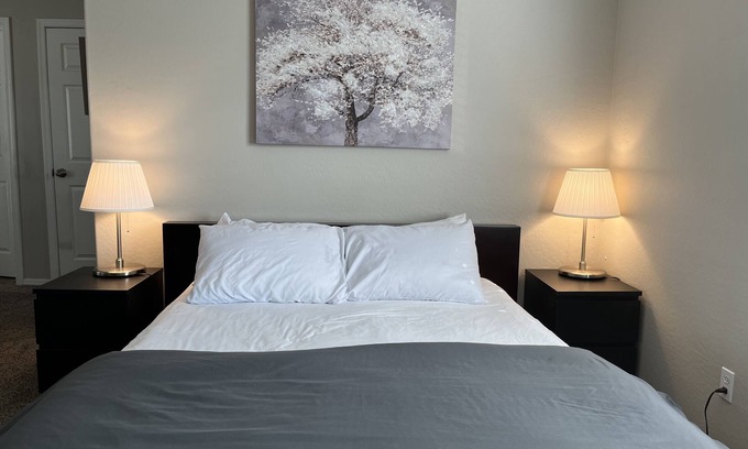 North Mountain Casa | Large bedroom with private entrance, bathroom and thermostat