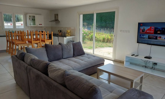 Assieu Casa | Large, bright house with air-conditioning
