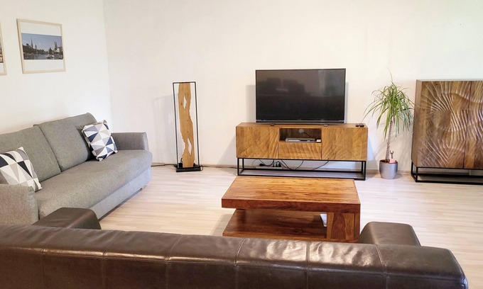 Tuebingen Apartamento | Vivienda de 2 ambientes amplia, céntrica y tranquila en el centro de Tubinga