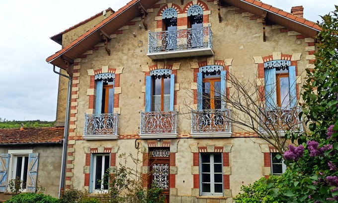 Montesquieu-Volvestre Casa | Large, charming, quiet house with garden