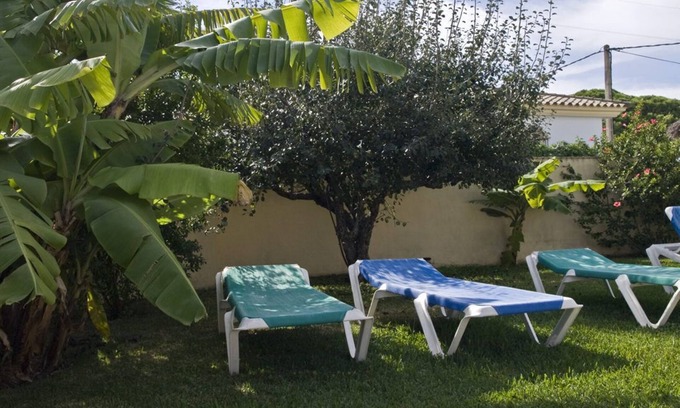 Campano Casa | Gran piscina comunitaria, hermosa cocina exterior con parrilla, jardín privado con muebles de jardín - Casa Marin 4 -