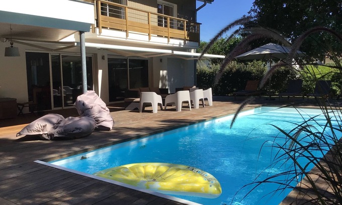 Capbreton Casa | Large Contemporary Villa With 5 'golf D'hossegor