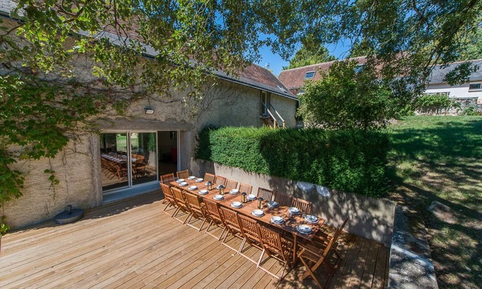 Saint-Epain Casa | Large country house (20 pers) - swimming pool/nature/playground (Les Hauts de Manse)
