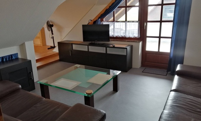 Sengwarden Apartamento | Large vacation apartment with roof terrace in Wilhelmshaven, near the North Sea beach