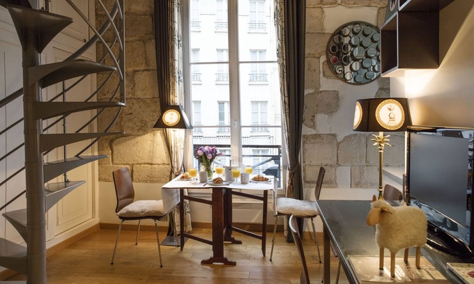 Saint-Merri Apartamento | Gran estudio dúplex en la esquina de la plaza del ayuntamiento