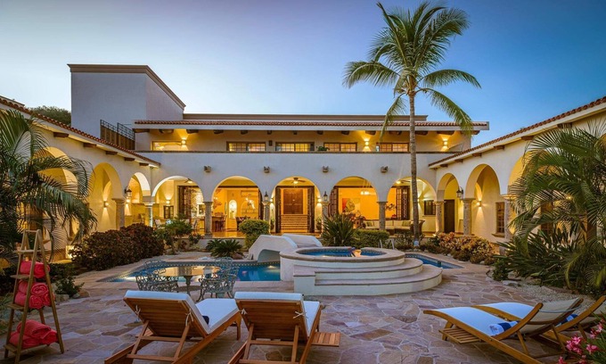 Campo de Golf Fonatur Villa | Large Family Villa in San Jose Sleeps 20!