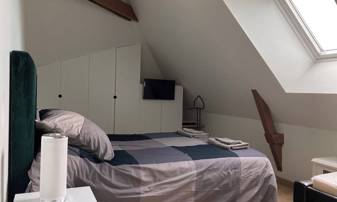 Saint-Malon-sur-Mel Apartamento | Large family apartment Les Druides