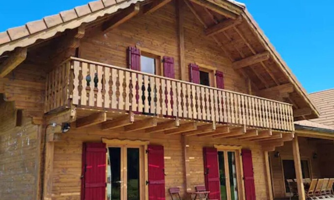 Poligny Chalet De Esquí | Large family chalet facing the mountains