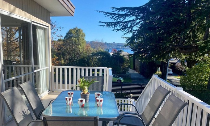 Two Mile Bay Casa | Large Family Home - 2 Mile Bay