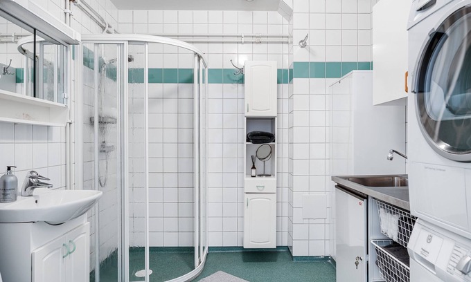 Uppsala Casa | Large family home beside forest