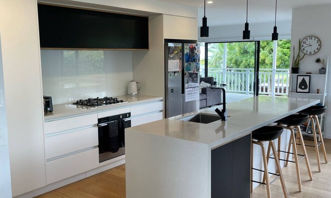 Whangamata Casa | Large Family Home close to the beach in Whangamata