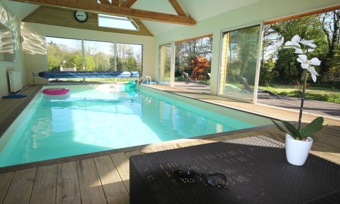 Gonneville-sur-Mer Villa | Gran villa familiar con piscina cubierta cerca de Deauville
